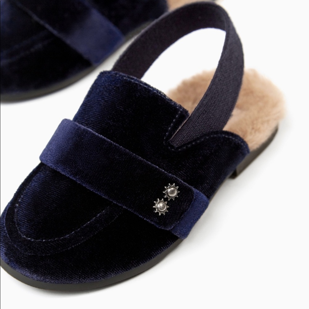 Zara Navy velvet slides with faux fur Size 6